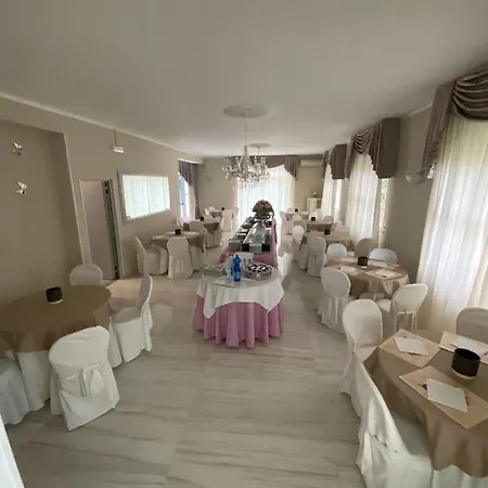 Amica 2* ريميني