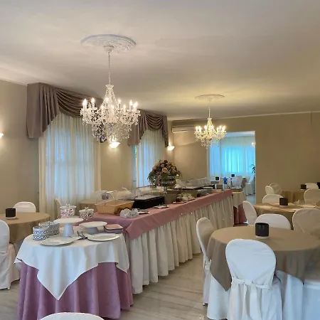 Hotel Amica 2*
